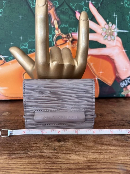 Louis Vuitton Taupe Epi Leather Small Wallet. Rehab torn elastic - Picture 5 of 9
